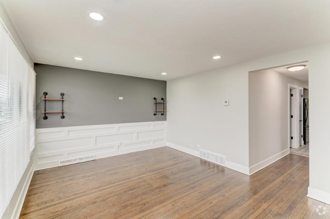 Building Photo - 11209 S Laflin St Rental