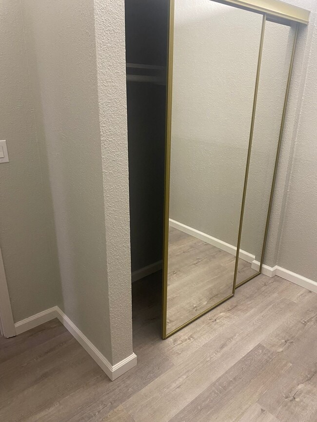 6532 La Cienega Dr