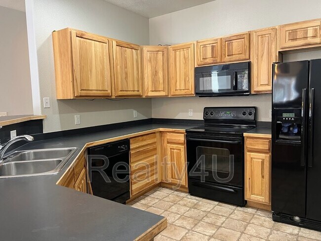 Photo - 1607 W 110 N