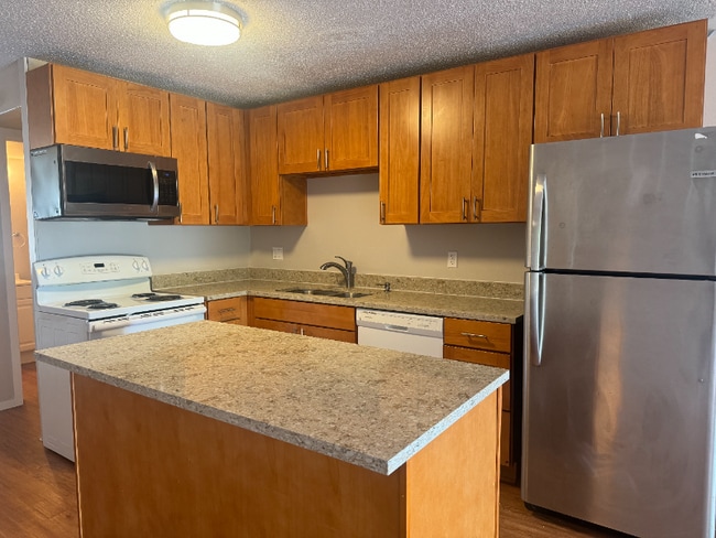 Photo - 308 Summit Ave N Unit 2