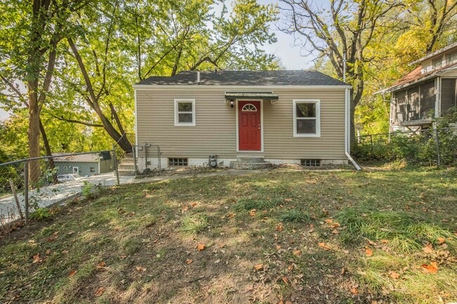Building Photo - 2 Bedroom for Rent in Des Moines