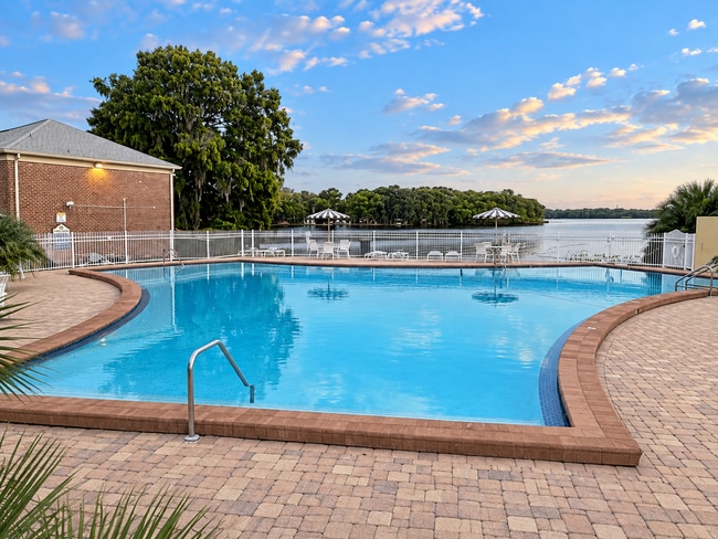 606 Georgetown Dr Unit E