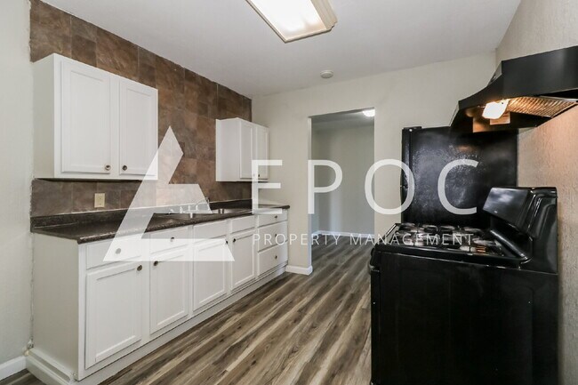 Photo - 1702 S 9th St