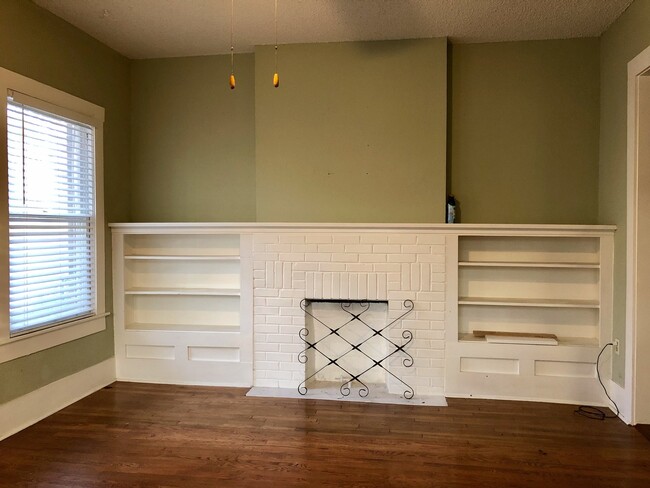 Photo - Adorable Duplex Unit Near the Arts District!