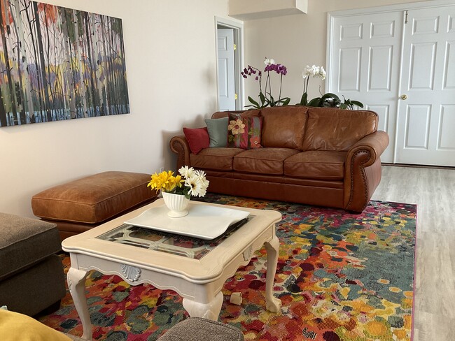 Building Photo - 418 N Laguna St Unit #B