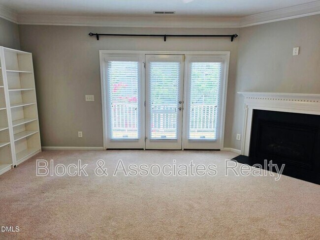124 Braeside Ct