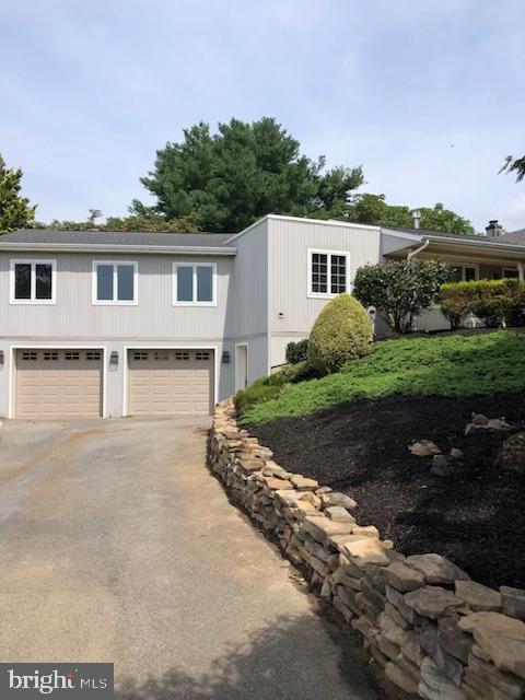 Photo - 1900 Woodstock Rd