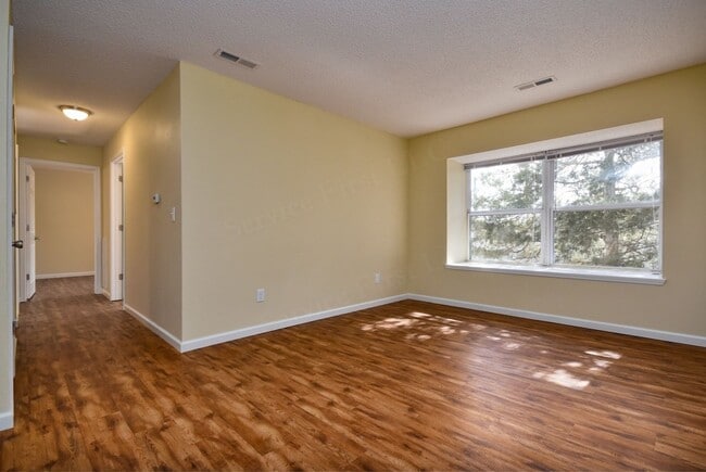 Table Rock Apartments