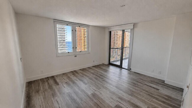 Photo - 2200 NE 33rd Ave Unit 17C