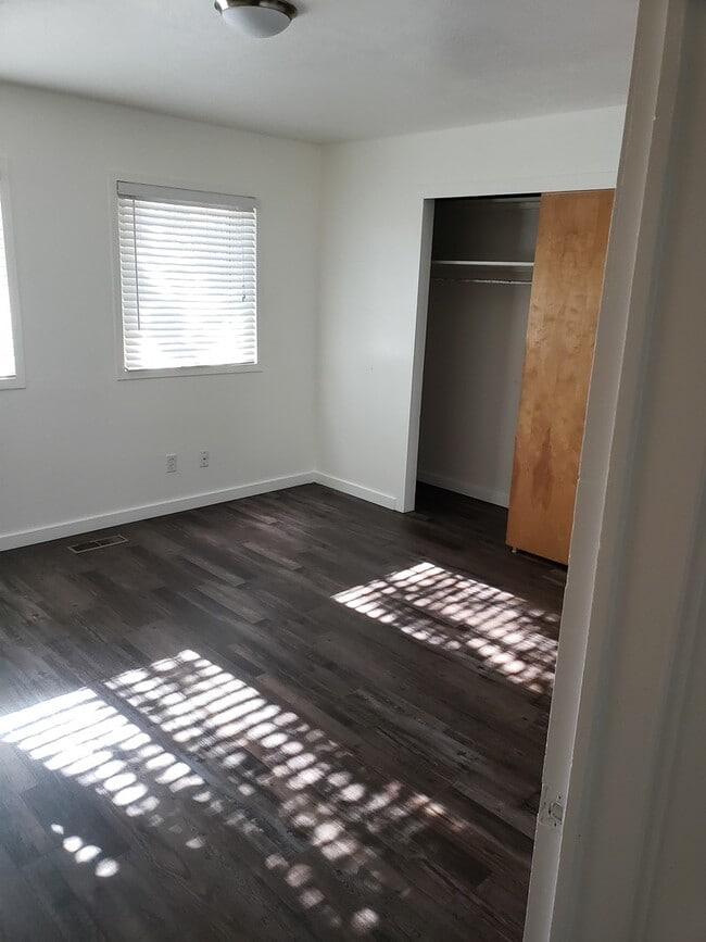 Spacious Duplex - 8 Minute Drive to Boise ... - Spacious Duplex - 8 Minute Drive to Boise ... Townhome