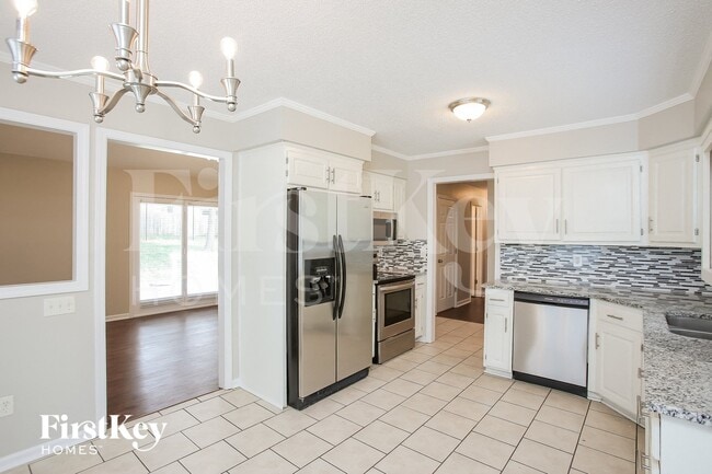 Photo - 8033 N Everton Ave