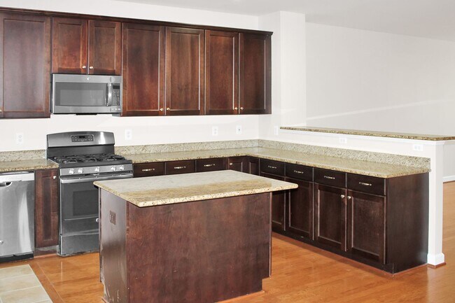 Photo - 1616 Kempton Pl