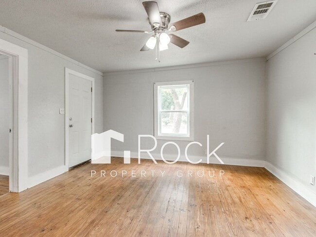 Photo - Updated Cozy 2 Bed 1 Bath Home in Guthrie Available Now ~MOVE IN SPECIAL~