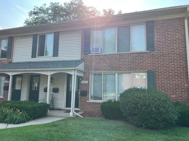 Building Photo - 11358 Canal Rd Unit 204 Rental