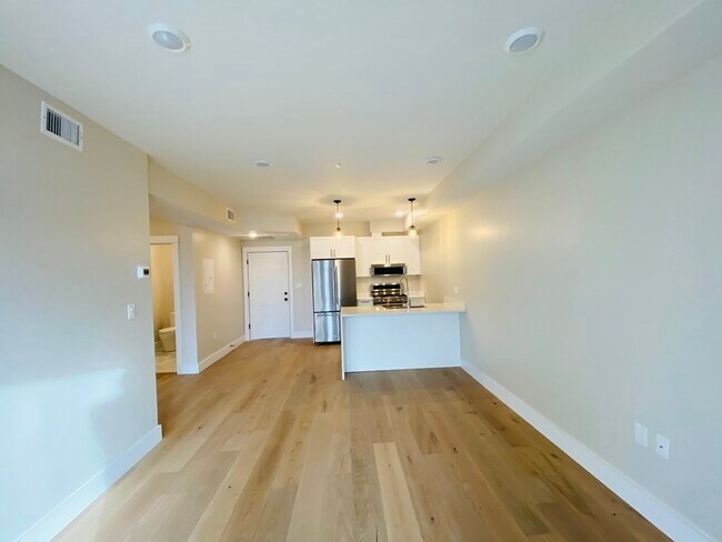 Photo - 305 Webster Ave Unidad 401