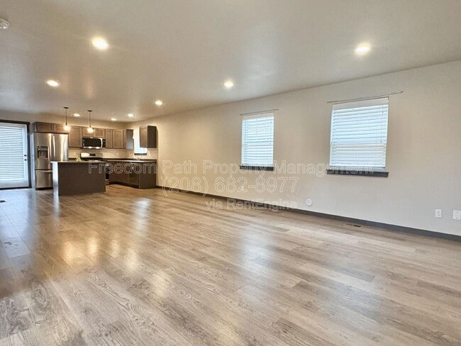 Photo - 1425 E Seleta Ln