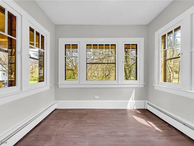 Photo - 908 Stadelman Ave