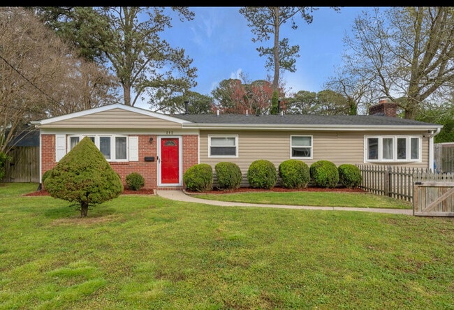 Photo - 212 Paladin Dr