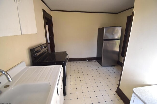 Photo - 662 Spruce St