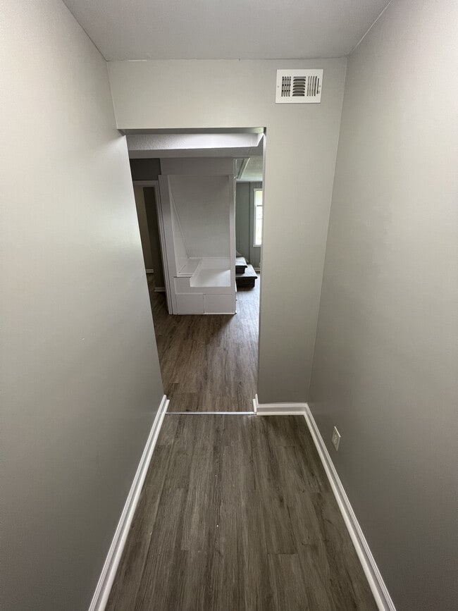 Photo - 315 E Park Dr