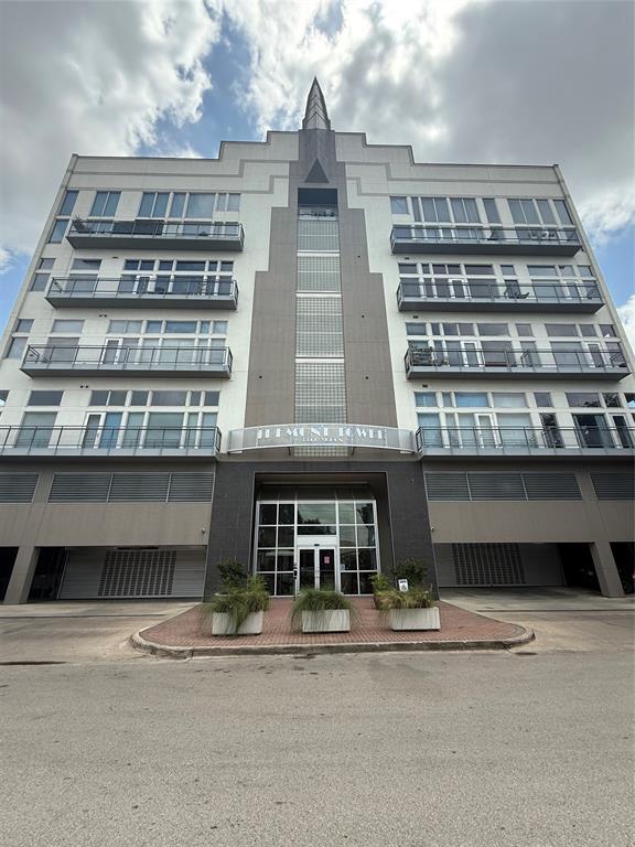 Photo - 3311 Yupon St Condo Unit 415