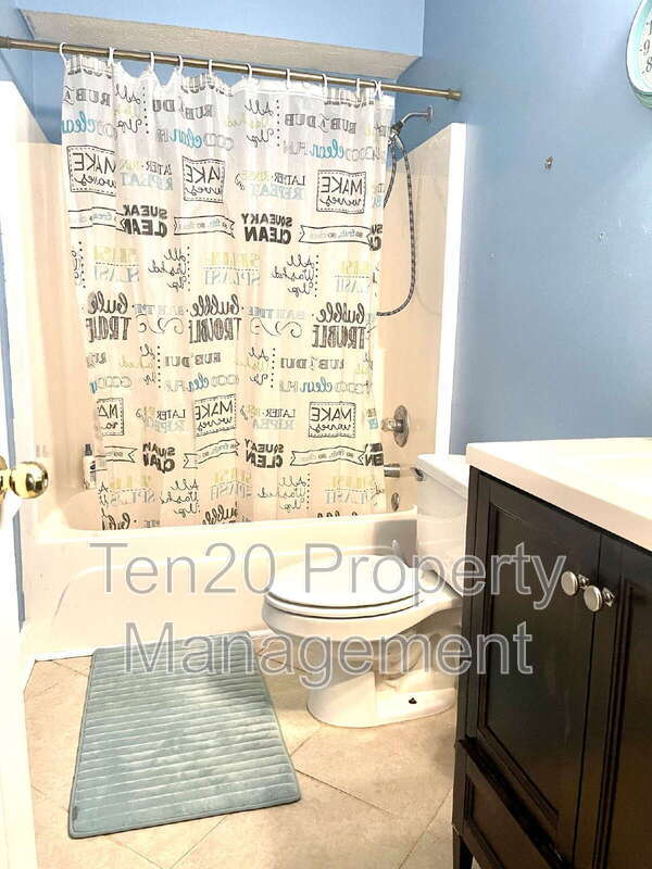 Photo - 1 Wheatfield Dr