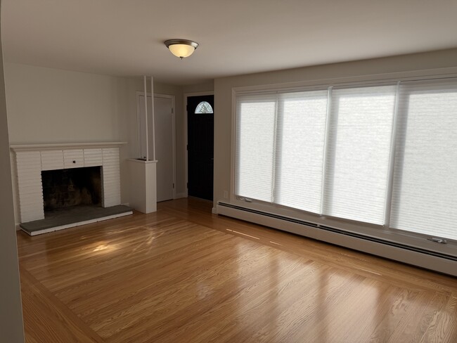 Photo - 143 Scenic Dr