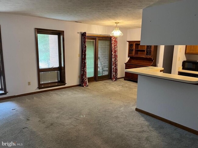 Building Photo - 23243 Rosewood Ct Unit C-9 Rental