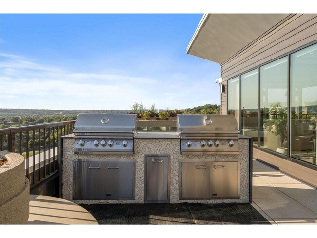 Photo - 470 Lexington Parkway S Unit 518