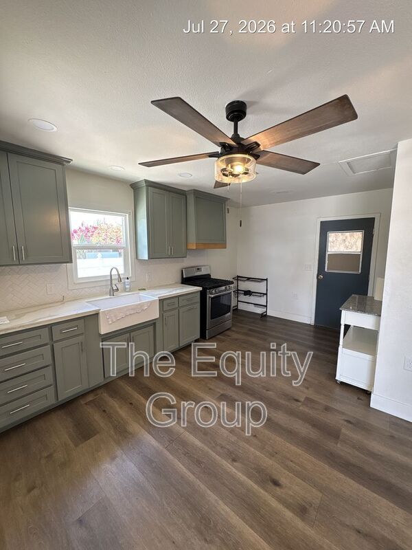 Building Photo - 151 N Villa Ave