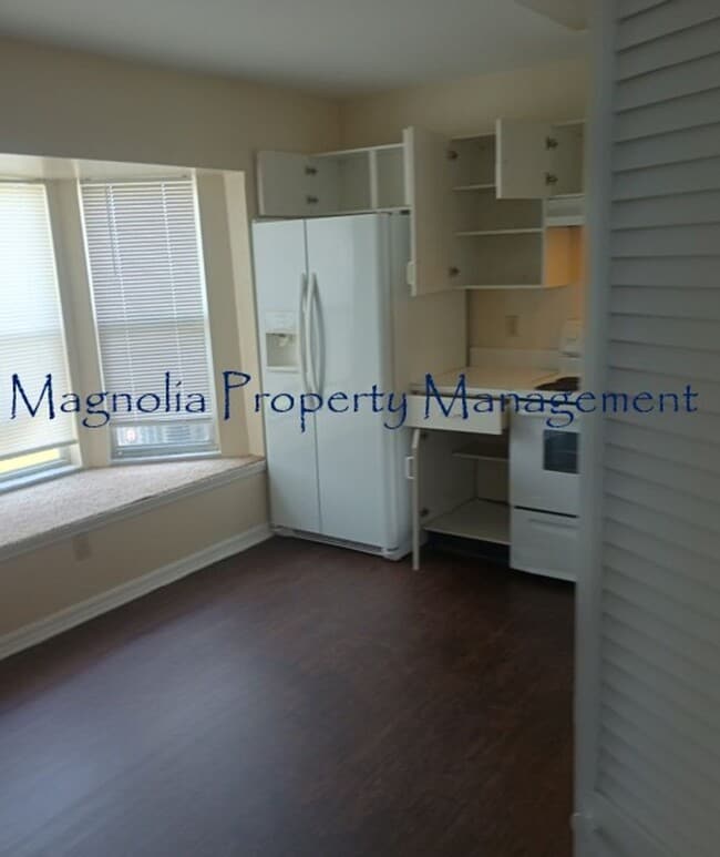 Photo - Two story, 3/2.5, near UCF or Valencia