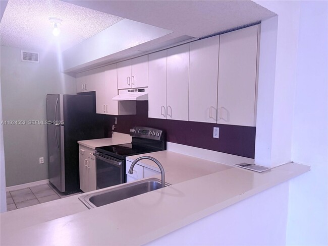 Photo - 8540 SW 212th St Unit 308