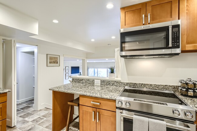 Photo - 4400 55th Ave NE Unit Lower level