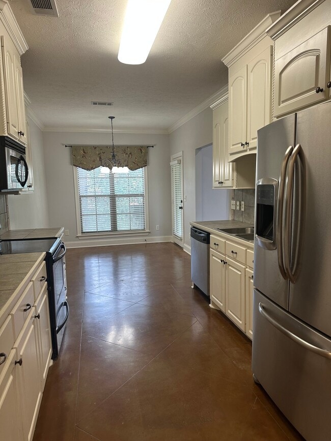 Photo - 110 Common Pointe Dr