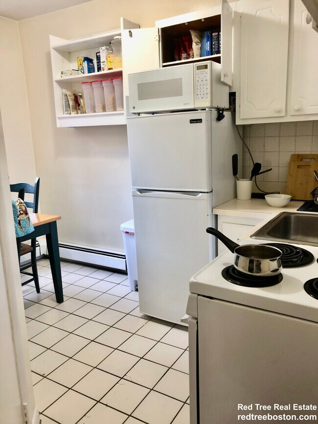 36 Garden St Unit 2