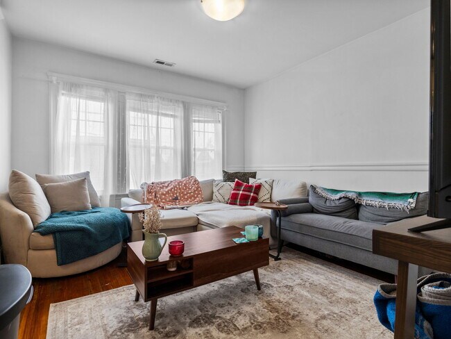 Photo - 78 Bowdoin St Unit #2