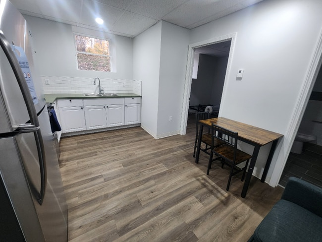 Photo - 151 S Main St Unit B4