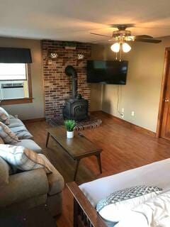 8 Woodbridge Rd Unit 1
