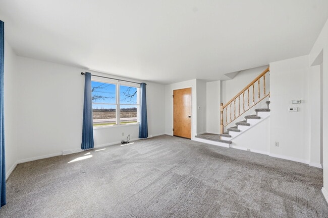 Photo - 6632 Errick Rd