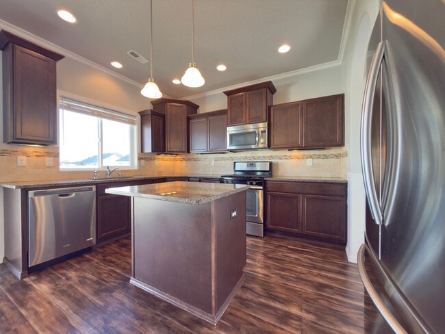 Photo - 515 S King St