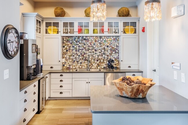 Windward Long Point Apartments