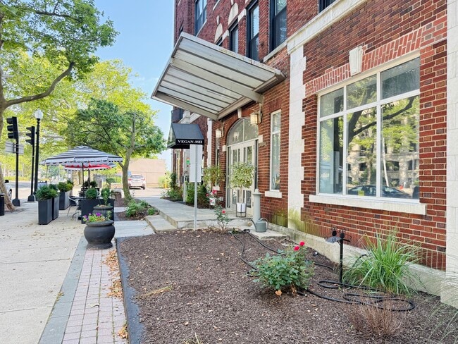 Photo - 881 Lafayette Blvd Condo Unit 2H