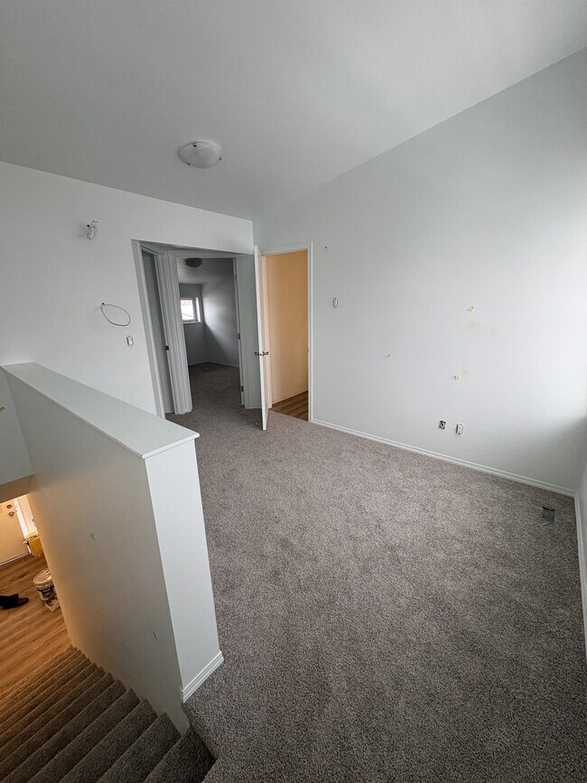 Photo - 11811-11847 47 St NW Unit 11811 - G2