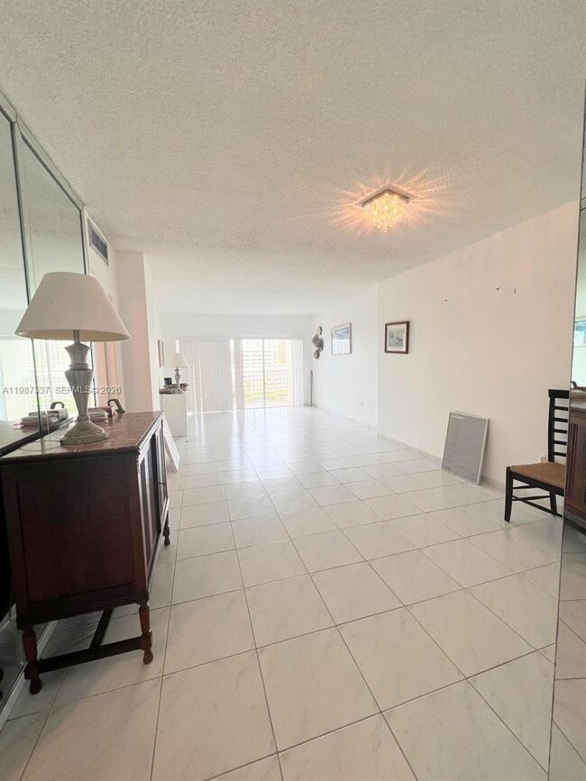 Photo - 300 Bayview Dr Unit 915