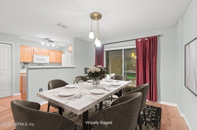 Photo - 11565 Hickory Oak Dr