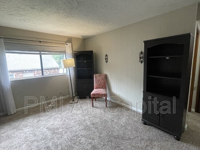 Photo - 1706 S Fern St Unit 4