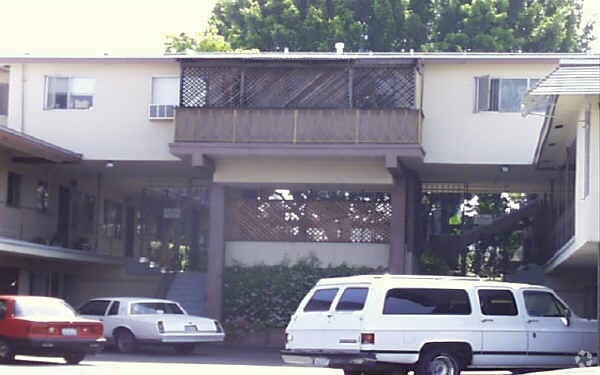 Photo - Talmadge Vista Apartments