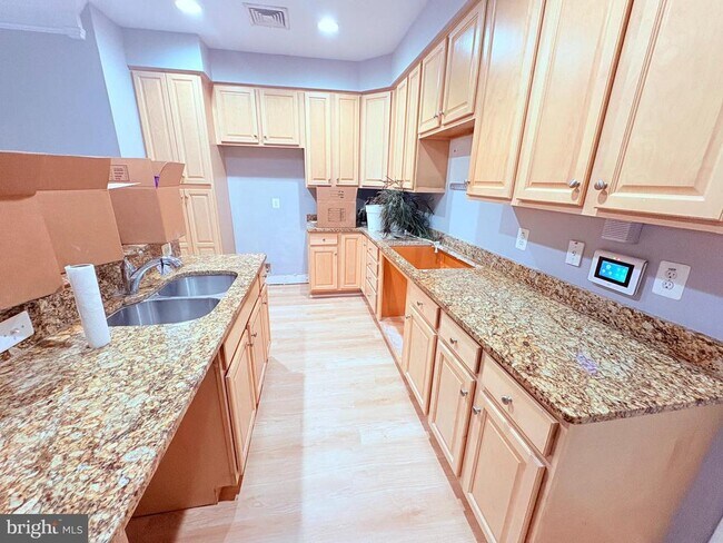 Photo - 2396 Brookmoor Ln