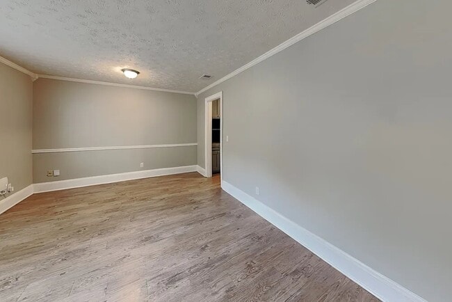 Photo - 3246 Bruckner Blvd SW