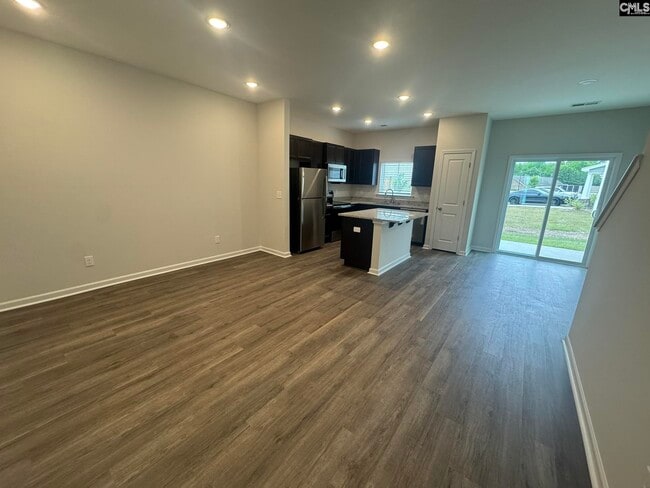Photo - 125 Carr Ln